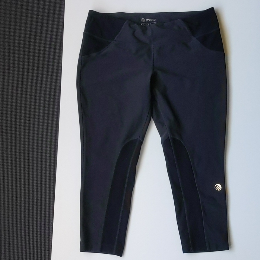 MPG crop leggings